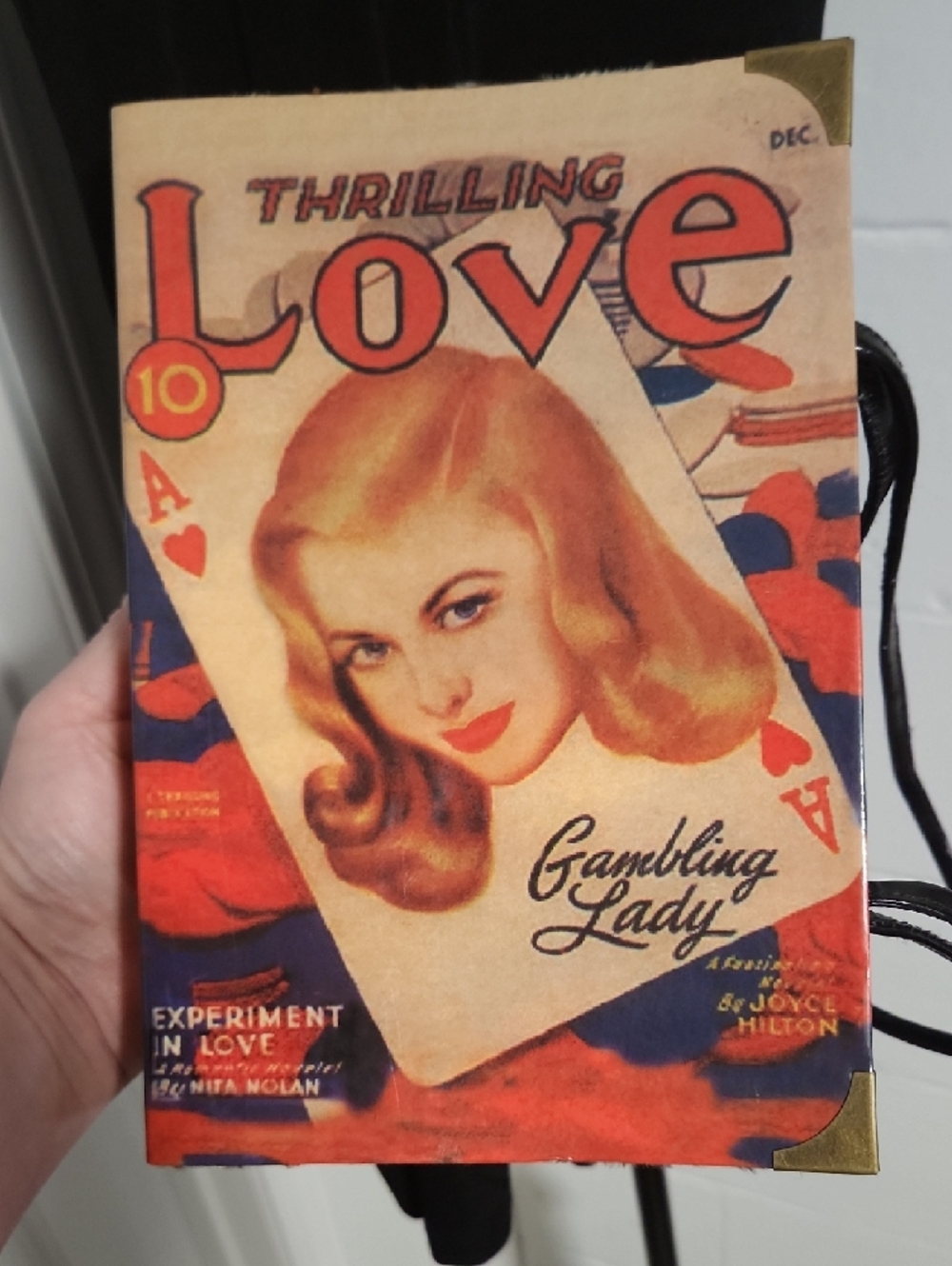 Novelty Vintage 'Love' Gambling Lady Magazine Bag With Dice Charm